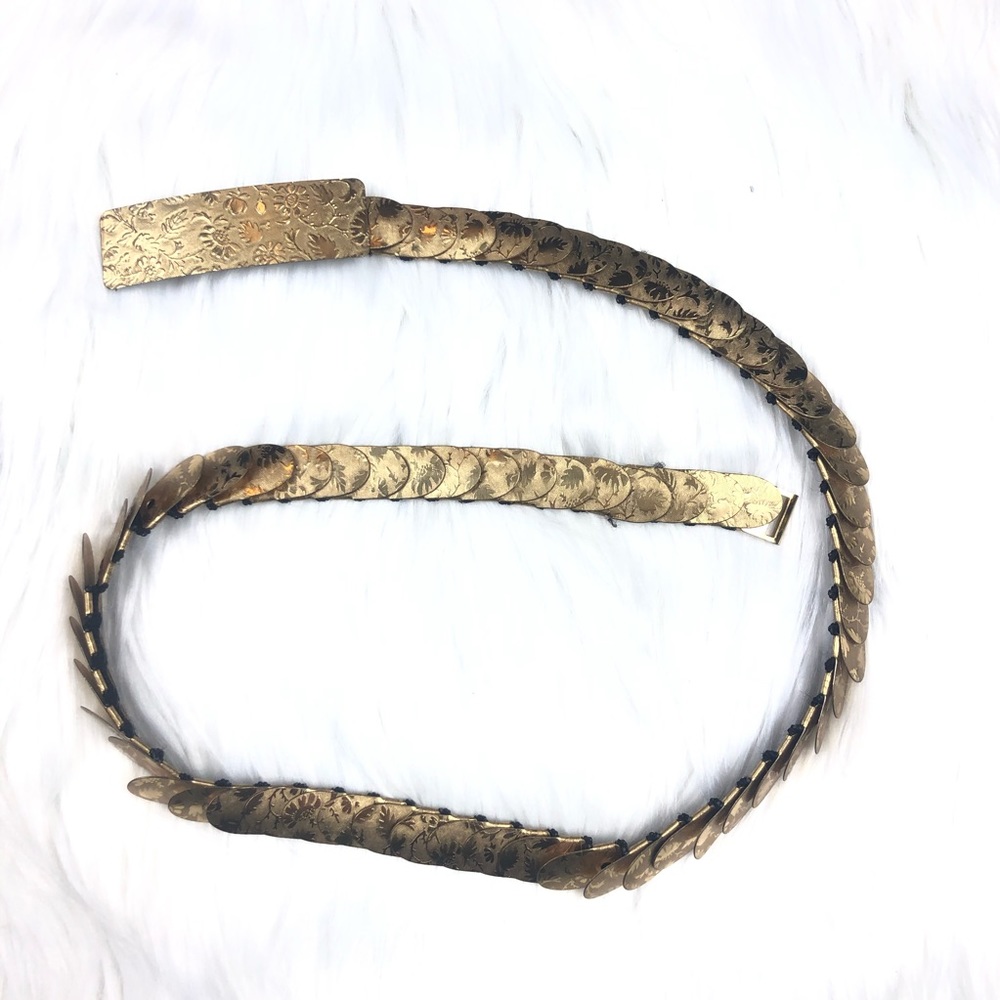 Vintage Gold Tone Elastic Stretch Metal Belt